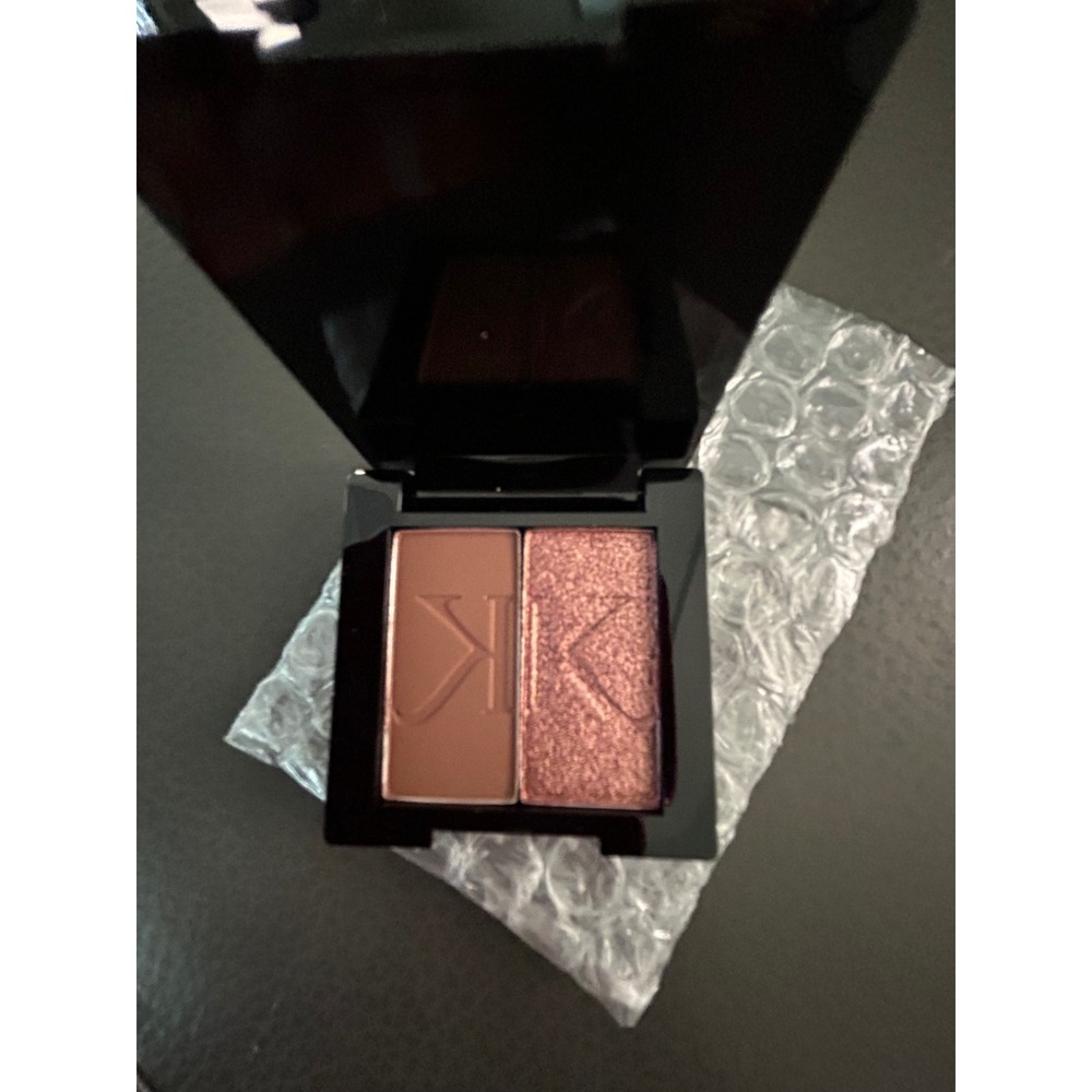 Karmela Cosmetics Pressed Eyeshadow Duo Empower & Charisma Brown Rose Gold